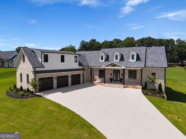 1020 West Court Canton