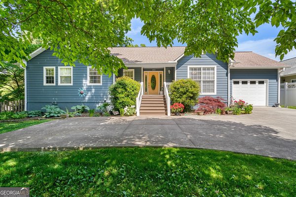 450 Longview Drive Hiawassee
