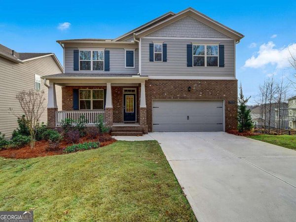 main picture of 7019 Blackbird Court, Flowery Branch