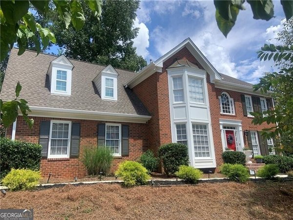 8850 Willowbrae Lane, Roswell