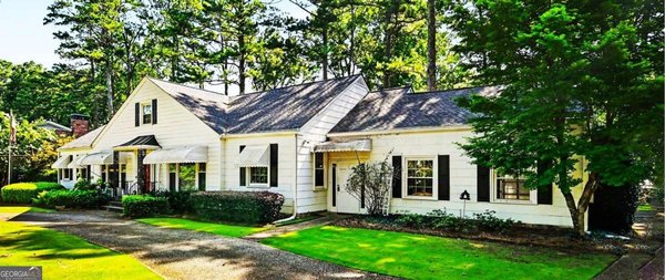 64 Clarendon Avenue Avondale Estates