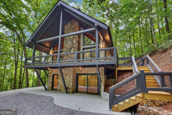 1583 Spring Cove Road, Blairsville