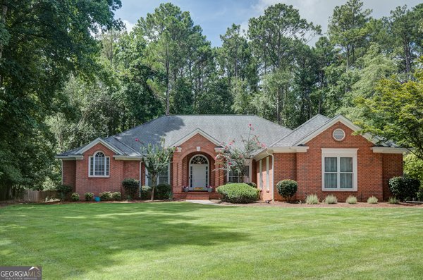 115 Stonehaven Drive Fayetteville