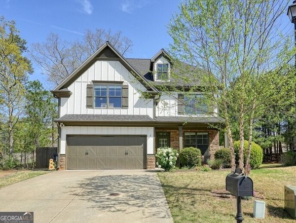 653 Royal Crest Court, Canton