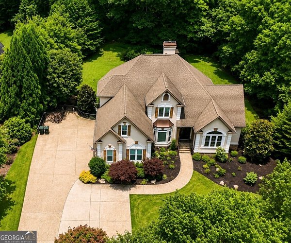 915 Champions Fairway Drive, Alpharetta