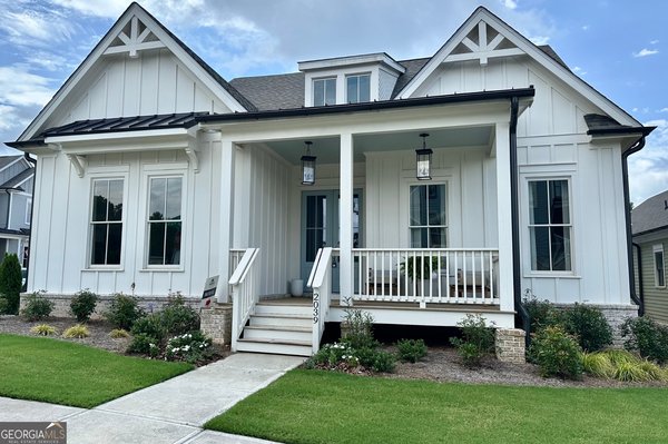 2039 Village Walk, Milton