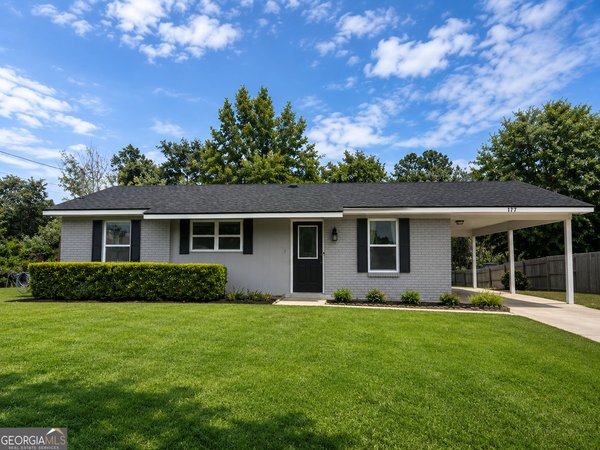 177 Skyline Boulevard, Lyons