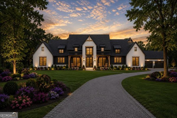 5060 Kings Close, Milton