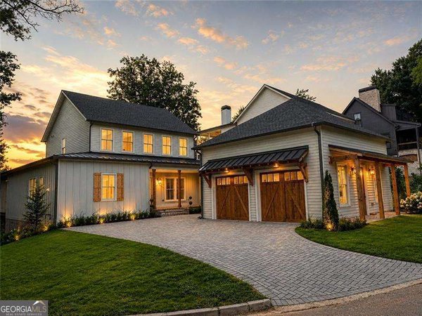 69 MAPLE Street, Roswell
