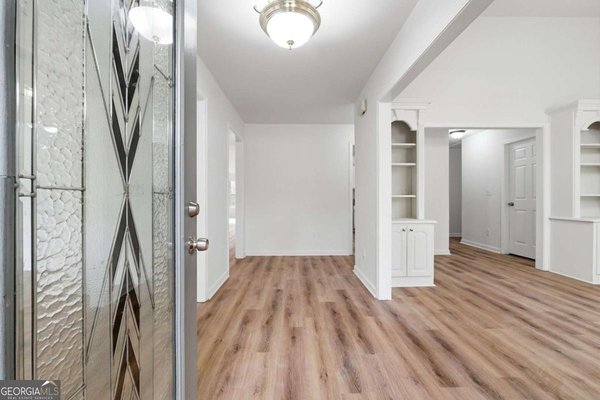 985 Waldwick Drive Lawrenceville
