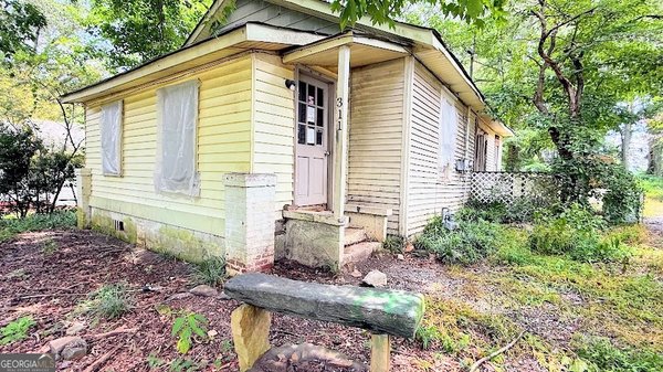 311 Elm Circle, Villa Rica