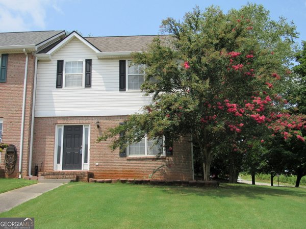121 Westside Chase Cartersville