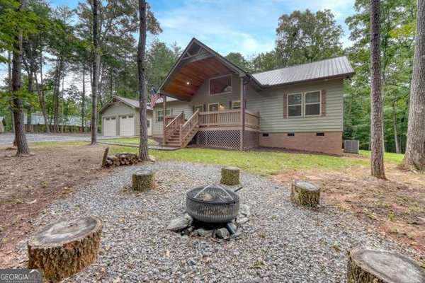 134 Camp Creek View, Blairsville