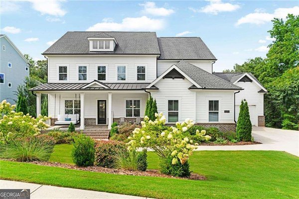 16270 Grand Litchfield Drive, Roswell