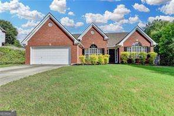 1627 Amhearst Walk Road, Lawrenceville