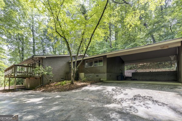 4961 Rebel Trail, Atlanta