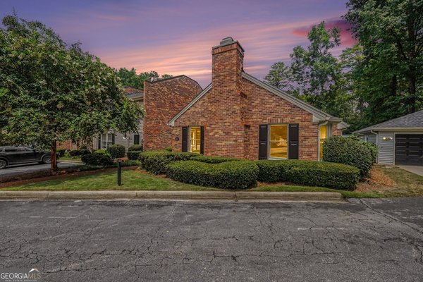 1527 September Chase, Decatur