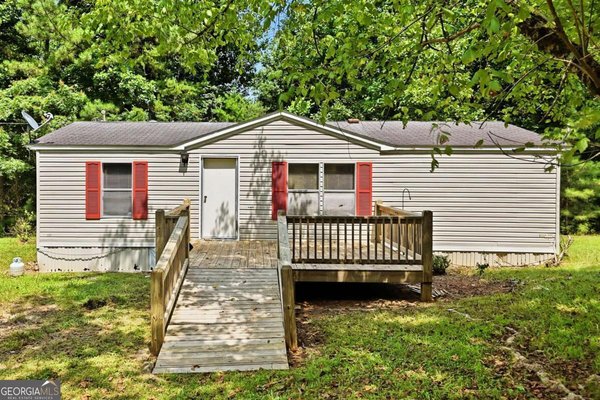 1310 Davis Road, Fairmount