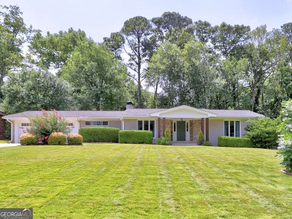 715 Glenforest Road, Sandy Springs