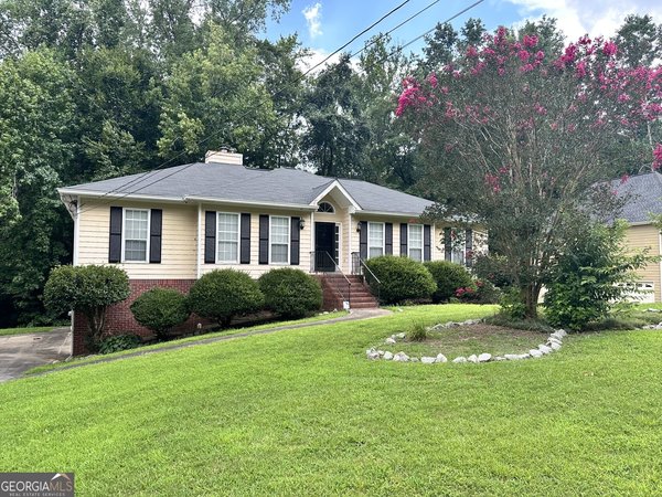 2051 Oakcreek Drive, Lithia Springs