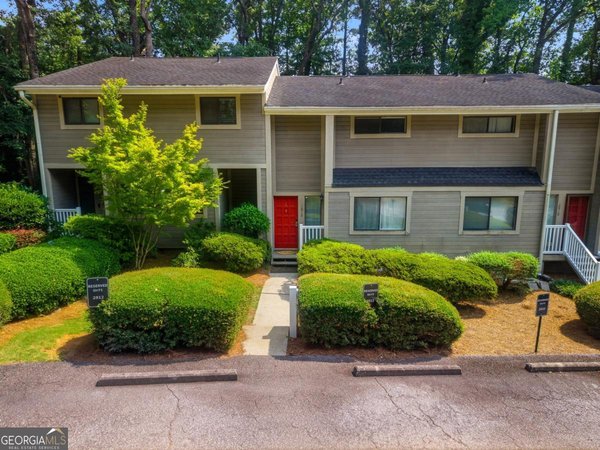 2912 Torreya Way, Marietta