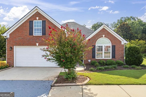 218 Prominent Loop, McDonough