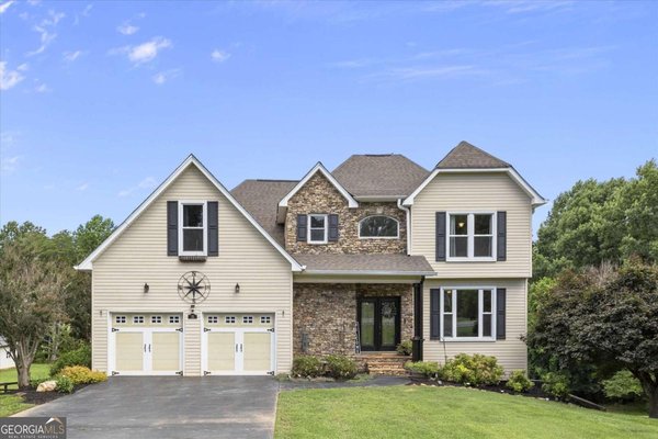 15 Hyalite Road, Dahlonega