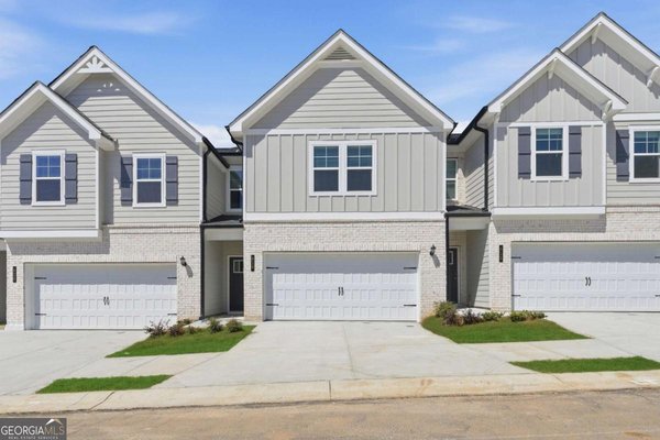 663 Treasure Drive, Stockbridge