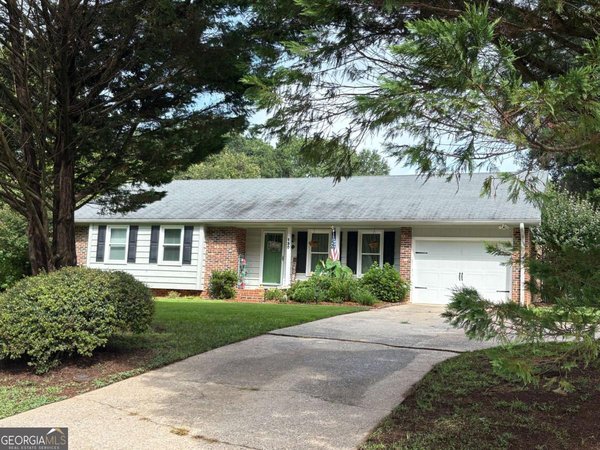 130 Candy Circle, Winterville
