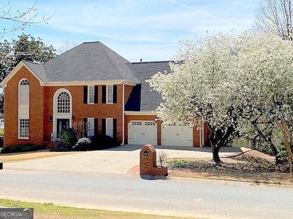 122 Lakeside Drive, Kennesaw