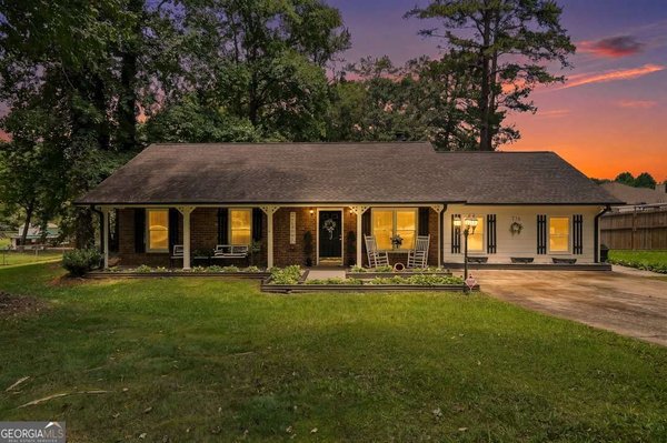 716 County Line Auburn Road, Winder