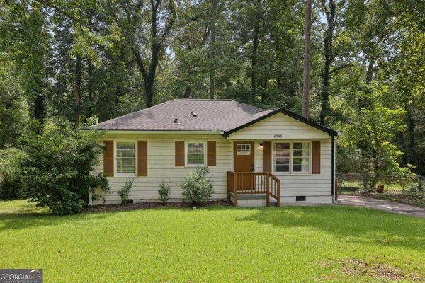 6385 Lobelia Road, Mableton