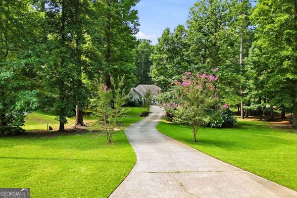 142 Laurel Creek Court, Carrollton