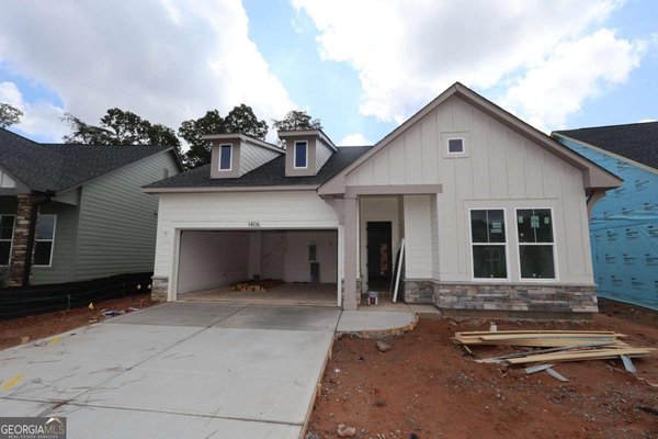 1406 Autumn Lake Drive Gainesville