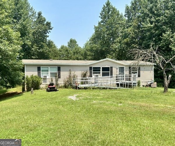 1915 Holcomb Drive Martin