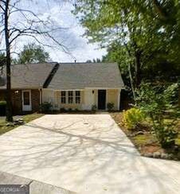 1469 Westwood Court Marietta