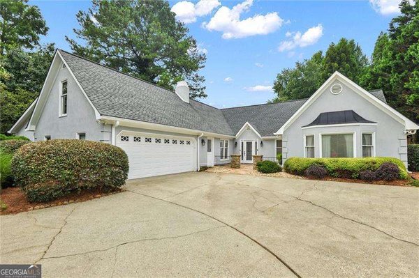 469 Timberlea Lake Drive, Marietta