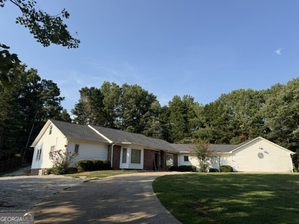 5235 Lanton Circle Gainesville