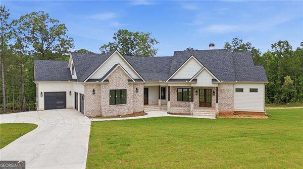 39 Sweet Rose Court, Newnan