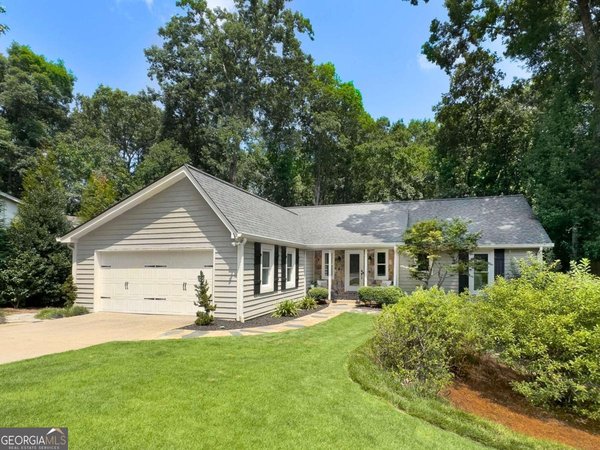 120 Boxelder Lane, Roswell