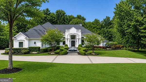 2614 Thurleston Lane, Duluth