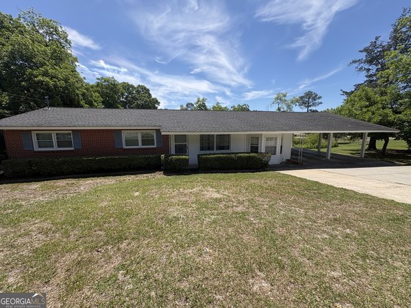 5620 Forest Avenue, Eastman