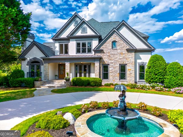 5925 Stoneleigh Drive, Suwanee
