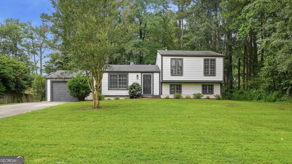 3569 Oak Knoll Drive Marietta