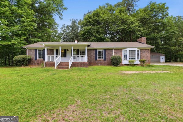 1009 Highway 85, Fayetteville
