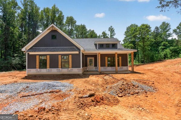 391 Relay Road, Silver Creek