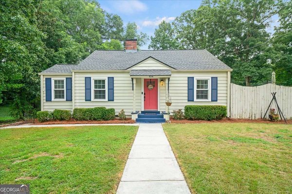 414 Alexander Circle, Marietta