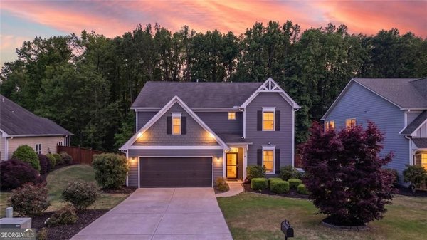 main picture of 3240 Blackburn Drive, Cumming