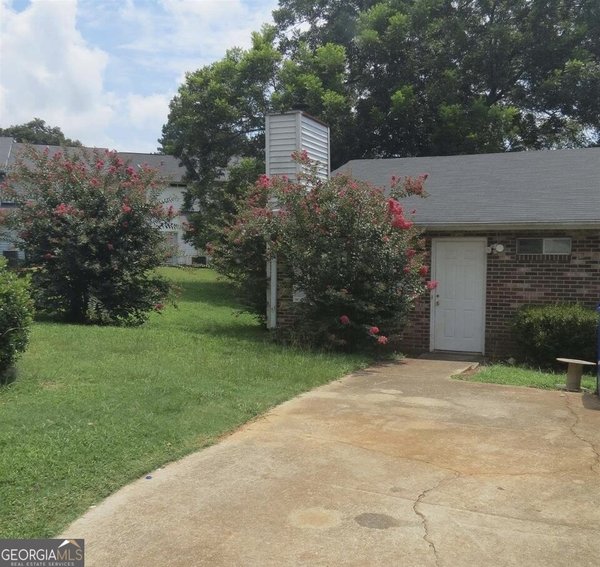 1755 Fox Chase Court Conyers