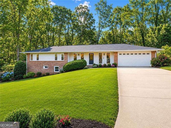3730 Mill Glen Drive, Douglasville